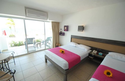 Zona Hotelera Norte House | Your Relaxing Getaway Awaits! Free Parking, Beach Access, Near Cozumel Museum