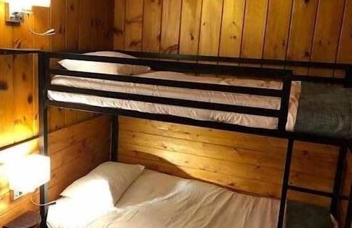 Teresita House | Your Relaxing Getaway Awaits! Pet-Friendly Cabins, Free Parking