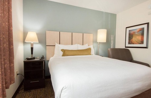 Anaheim Resort Resort | Your Relaxing Getaway Awaits! 4 Spacious Units, Pets Allowed