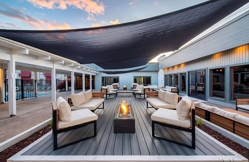 Tri-Cities Resort | Your Relaxing Getaway Awaits! 3 Homely Units w/Onsite Pool, FREE Parking