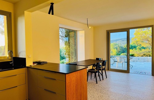 Uzes Villa | Your retreat in Languedoc – sun, pool & French flair