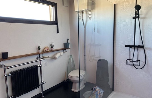Marguerittes Bed & Breakfast | Your rooftop room with private bathroom and terrace