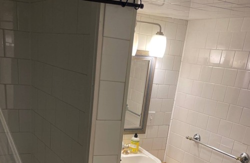 West Street - River Street House | Your room away from home in Rosi! 3 minutes from commuter rail