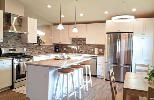 Lake Murray House | Your SD Home Away from Home | Big Family Retreat