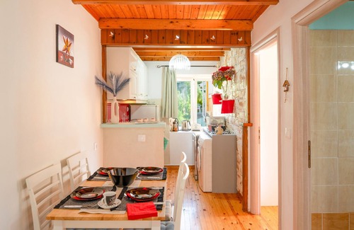 Agios Stefanos Apartment | Your seaside retreat in the heart of Saint Stephanos, Corfu