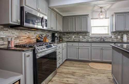 Bay Area House | Your Seaside Sanctuary on Ocean Drive Awaits