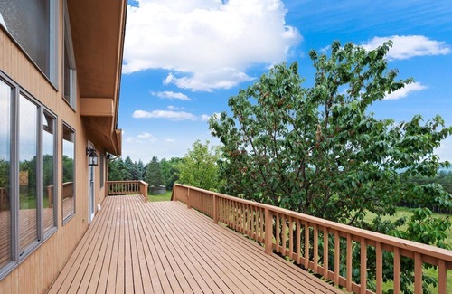 Skaneateles House | Your Skaneateles All - Seasons Mountain & Water View Chalet Getaway!