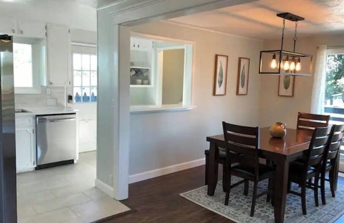 Central Oregon Apartment | Your Slice of Eugene Heaven!