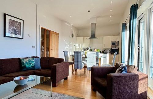 Cambridge Apartment | Your Space Apartments - The Hamilton's