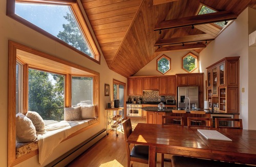 Chestnut Springs Cabin | Your Spring Retreat! The View at Crawfords Edge - Trails+Tastings+Peace