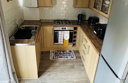 Bristol House | Your STAYCATION.n