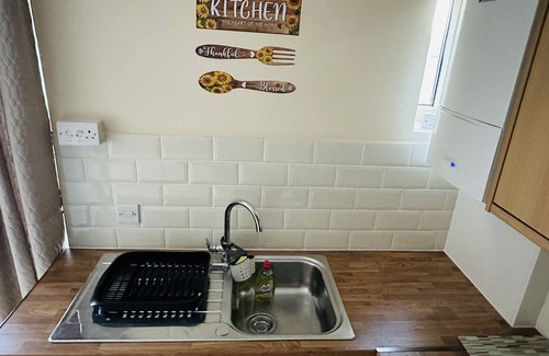 Bristol House | Your STAYCATION.n