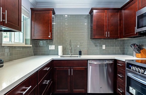 MacGregor Apartment | Your TMC Flats! Sleeps 40, 20BR, 10BA, 10PA