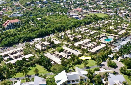Frydendal Apartment | Your tropical studio steps from the beach.