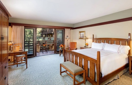 Torrey Pines Hotel | Your Ultimate Golf Getaway! Outdoor Pool, Pets Allowed, Close to Blacks Beach!