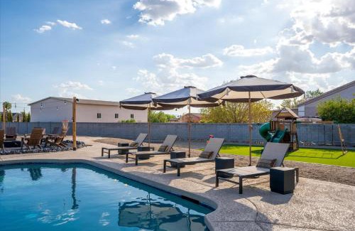 Peoria House | Your Unique Desert Compound - Amenities Galore