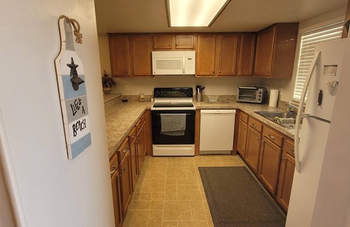 Breakers Condo | Your Vacation Getaway