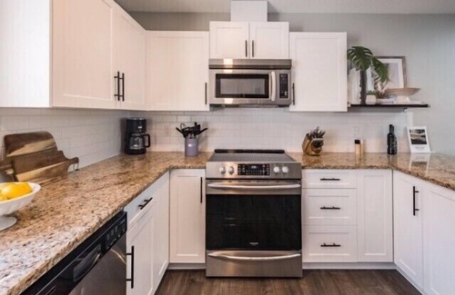 Regional District of Nanaimo Condo | Your vacation memories will be more affordable on Canada's gem Vancouver Island.