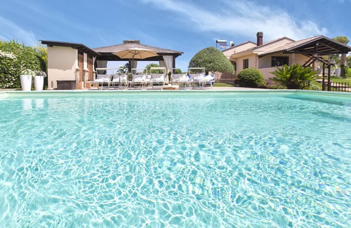 Santa Maria La Palma Villa | Your vacation surrounded by greenery at Villa Irde (6 rooms 6 bathrooms)