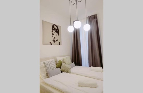 West Berlin Centre Apartment | YourHomeAwayfromHome