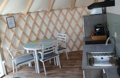 Clermont-Creans RV Rental | Yourte des voyageurs les belles ouvrieres