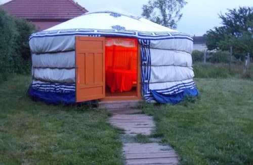 Huriel Other | Yourte mongole