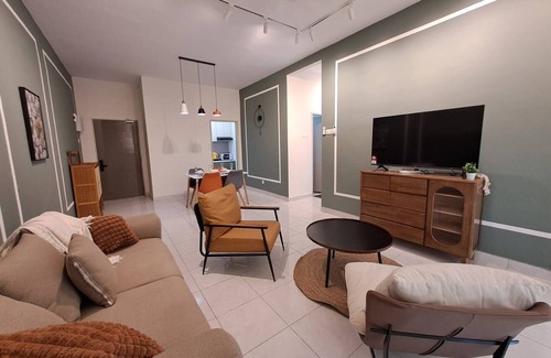 Nilai Apartment | Youth City Residence/3 Room/KLIA/Nilai/Pool