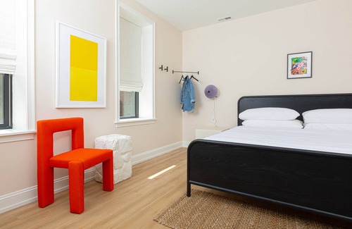 Queen Village Apartment | Yowie - Suite 206 Hideaway King