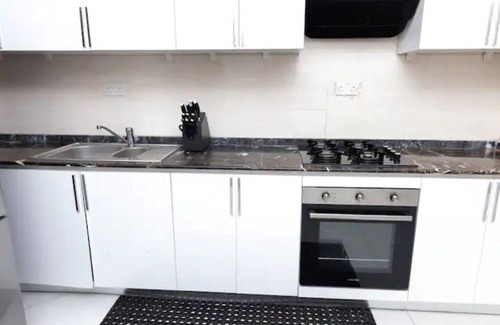Brufut Apartment | Yoyo Kunda Luxury Apartments D