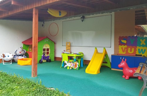 Resita House | YOYO Zurli Park