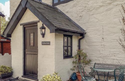 Corwen House | Yr Hen Felin