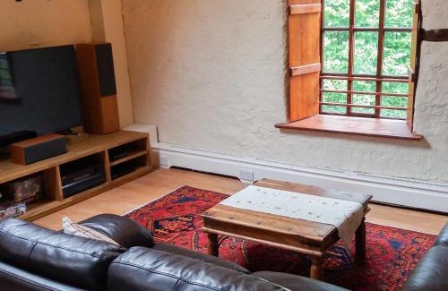 Corwen House | Yr Hen Felin