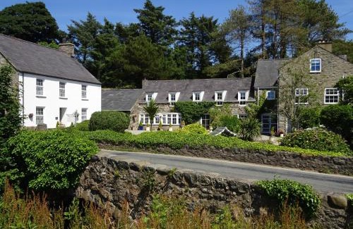 Edern Bed & Breakfast | Yr Hen Felin - The Old Mill B&B