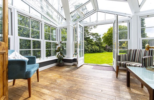 Margam Cottage | Yr Hen Ysgol - historic cottage in grounds of manor house