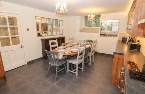 Prenteg House | Yr Hen Ysgol, The Old School