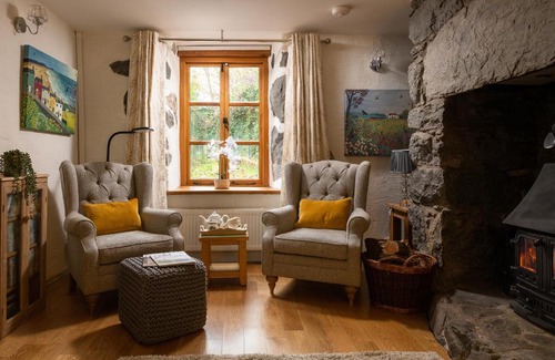 Llanfor House | Ysgoldy