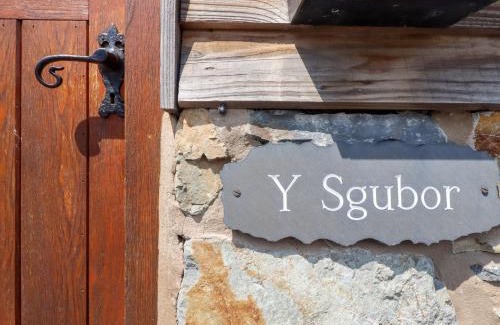 Pennant Melangell House | Ysgubor Pwlliago