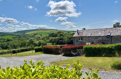 Boncath House | Ysgubor - The Barn