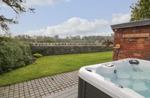 Denbigh House | Ystrad Bach