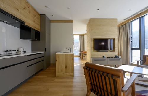 Akaigawa Hotel | Yu Kiroro