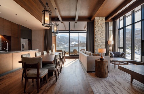 Akaigawa Hotel | Yu Kiroro