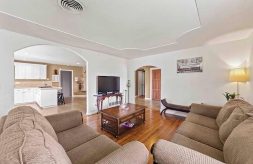 Yuba City House | Yuba City 3 bedrooms 4 beds 2 ba Spacious Game Room Games Playground Trampoline