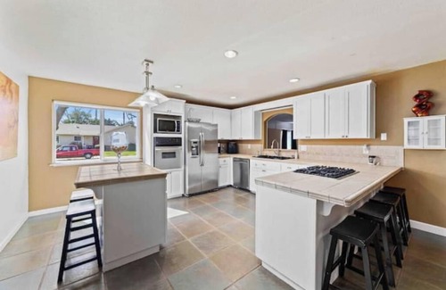 Yuba City House | Yuba City 3 bedrooms 4 beds 2 ba Spacious Game Room Games Playground Trampoline