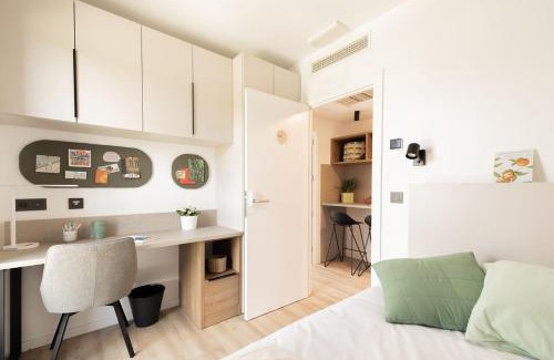 Pamplona Apartment | Yugo Pamplona