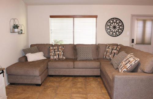 Yuma Apartment | Yuma Sunset Villa