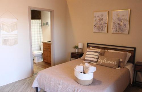 Yuma Apartment | Yuma Sunset Villa