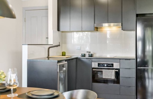 Ravensbourne House | Yume House - Stylish Country Escape 2 Bedrooms