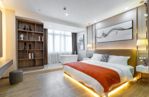Yuzhong Hotel | Yunmu International Hotel Chongqing Jiefangbei Pedestrian Street Branch