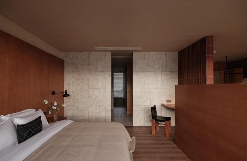 Downtown Shanghai Apartment | Yunnan Hills&Harmony Retreat Dali Erhai