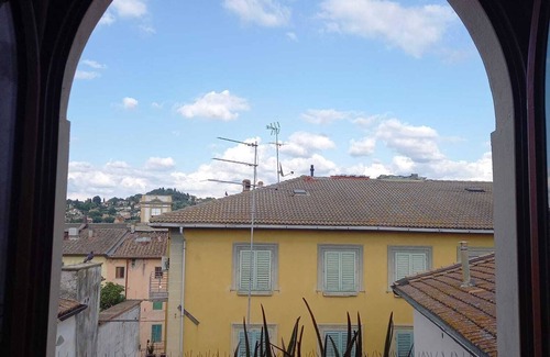 Poggibonsi Apartment | YURI HOUSE - CIN IT052022C2JL7W5NYU